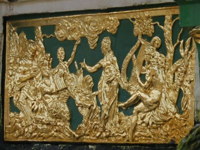 Барельеф "Состязание Аполлона и Марсия"