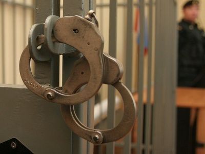 В Якутии задержали подозреваемых в причинении телесных повреждений 70-летнему мужчине