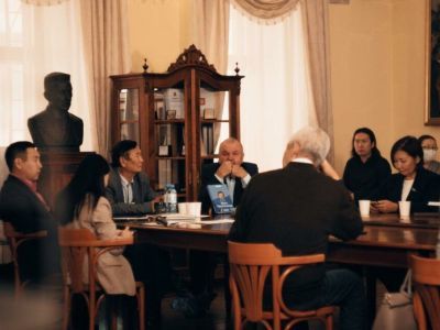 Вышла в свет книга Николая Лугинова «Мать Чингисхана»