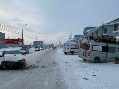 11 ДТП с тремя пострадавшими произошло за день в Якутске