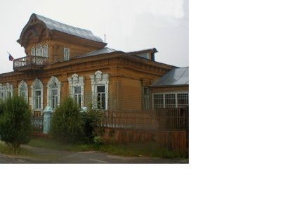 Бывшее купеческое подворье (поликлиника)