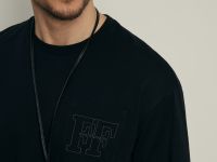 Оверсайз футболка с нагрудным карманом