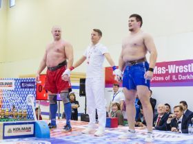 Мас-рестлинг соединяет сердца