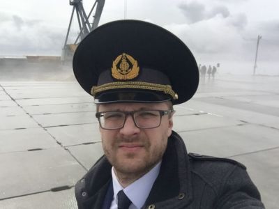 Два крыла Игоря Петровского