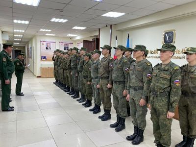 Первый выпуск курсантов военного учебного центра приступит к практической подготовке в Благовещенске
