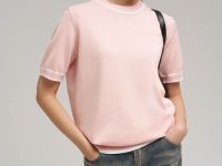 Легкий джемпер с короткими рукавами