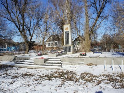 Мемориальный комплекс погибшим землякам в годы Великой Отечественной войны