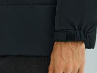 Утеплённая куртка с капюшоном, Черный