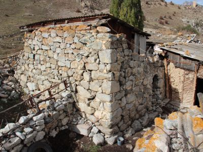 Замок (галуан) Дзануковых