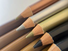 Карандаш цветной Fine Coloring 118 Алый