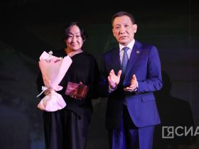 Ежегодник Саха театра посвятили «золотому» выпуску щепкинцев