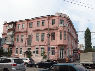 Дом жилой врача И.С. Брода, в котором в 1935-1953 гг. жил народный артист СССР О.П. Табаков