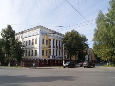 Здание Кировского пединститута, где 2-го февраля 1928 года выступал перед студентами и преподавателями В.В. Маяковский