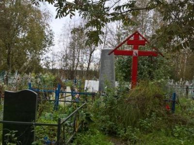 Братская могила воинов Советской Армии, погибших в период Великой Отечественной войны 1941-1945 гг.