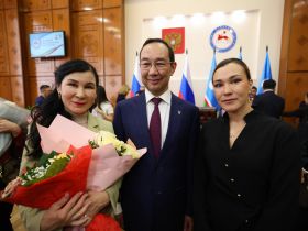 Госнаграды вручили якутянам в преддверии Дня республики