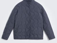 Утепленная куртка прямого силуэта