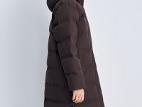 Пуховое стеганое пальто с капюшоном