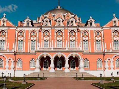 Билеты на Концерт при свечах во Дворце. Рождественский вечер с арфой и саксофоном (Петровский путевой дворец) / Концерт | Афиша | ИнфоТаймс