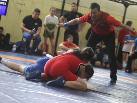 Борцовская сборная Якутска признана лучшей на Спартакиаде учащихся