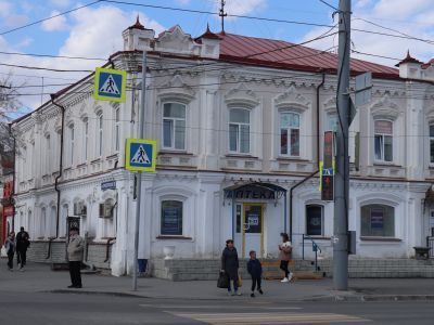 Здание, входящее в ансамбль улицы Куйбышева – пример купеческого дома