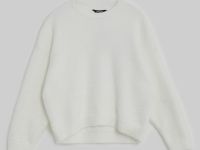 Джемпер свободного силуэта с объемными рукавами