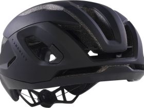 Шлем Oakley ARO5 Race (белый матовый L)