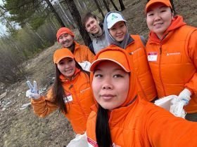 В Якутске волонтеры «Полиметалла» приняли участие в субботнике-плоггинге