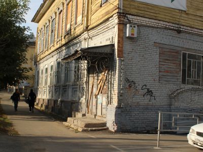 Дом Чижовых (восточный)