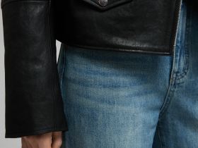 Утепленная кожаная куртка-косуха свободного кроя