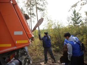 Айсен Николаев присоединился к общегородскому субботнику в Якутске