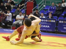 Супруги Большаковы и Николай Матаннанов стали чемпионами Якутии по национальному многоборью