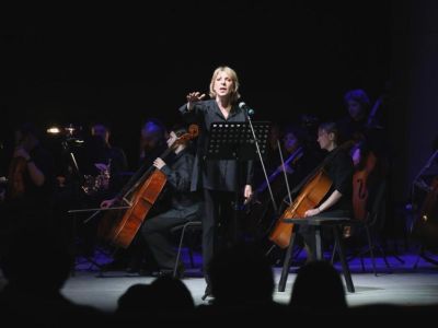 Билеты на Юлия Рутберг. Отрывки из книги Галины Вишневской «Галина» (Театр музыкальной комедии) / Концерт | Афиша | ИнфоТаймс