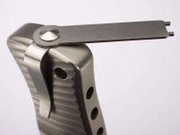 Нож складной LionSteel SR1 B, сталь Uddeholm Sleipner, рукоять титан