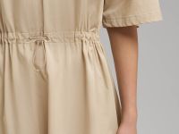 Платье из тенселя с эластичным поясом