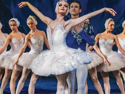 Классический Русский балет (под рук. Х. Усманова) «Лебединое озеро» г. Москва