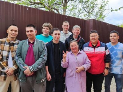 Студенты Алданского медколледжа помогают медикам в военном госпитале Ростова-на-Дону