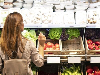 Вредные вещества в составе продуктов питания: чего опасаются россияне