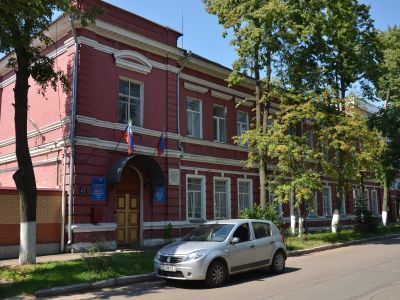 "Дом общественных организаций", где в 1917 г. проходили заседания Орловского Совета