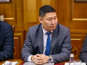 Айсен Николаев рассмотрел итоги работы Алмазэргиэнбанка за 2024 год