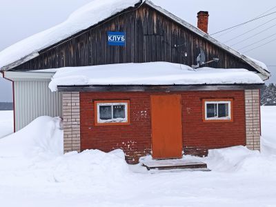 Клуб п. Березовая Старица