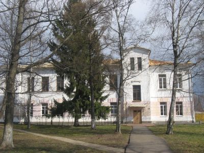 Здание бывшей мужской гимназии