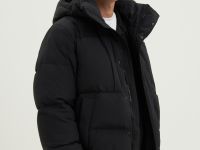 Пуховик с воротником-стойкой