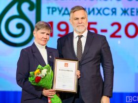 Матерям Якутии вручили госнаграды с денежным вознаграждением