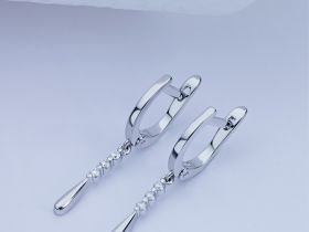 Серьги из белого золота с бриллиантами э4701сг03185100