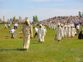 Фото: открытие Ысыаха Туймаады-2025