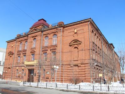 Коммерческое (с 1913 г. политехническое) училище, 1904, арх. К.К. Лыгин; пристройка - 1914, арх. А.Д. Крячков