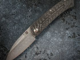 Складной нож Artisan Centauri, сталь дамаск, рукоять черный карбон/титан