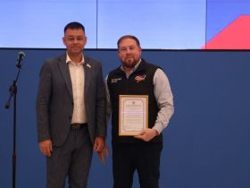 В Якутии в День волонтера отметили лучших добровольцев