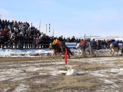 Хангаласский и Верхоянский районы стали лучшими на соревнованиях коневодов-табунщиков