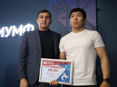 В Якутске чествовали призёров чемпионата России по вольной борьбе